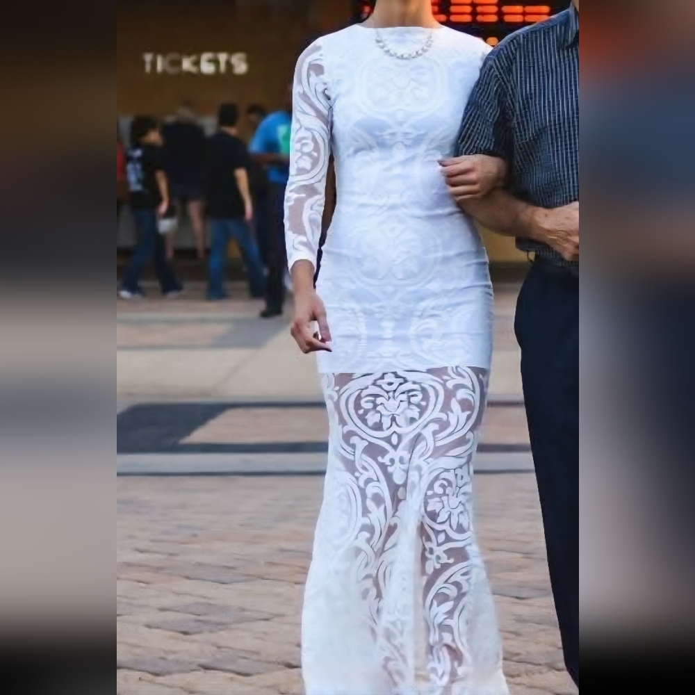 Elegant White Lace Dress